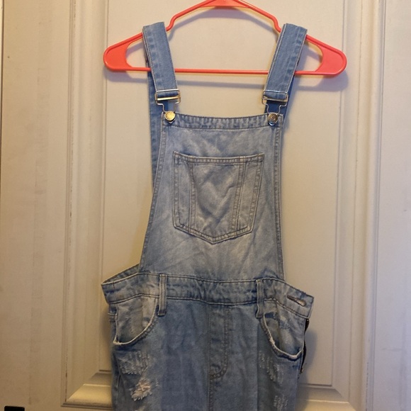 boutique ripped pant overalls - Picture 2 of 5